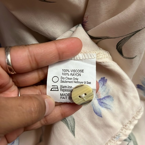 Gorgeous cream with flower print Mini Skirt Size S - Picture 4 of 5